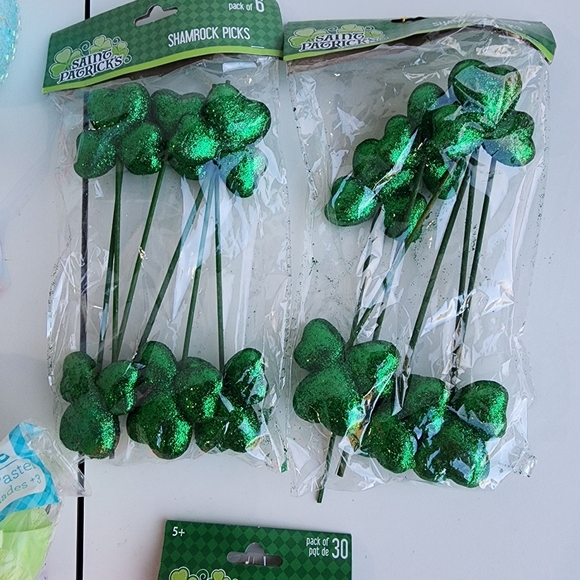 Colorful Easter Party Supplies Set - Picture 9 of 9